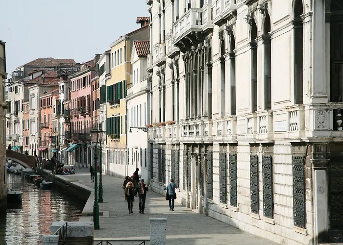 Ca Lezze Bell\'Appartamento Nel Cuore Di Venezia