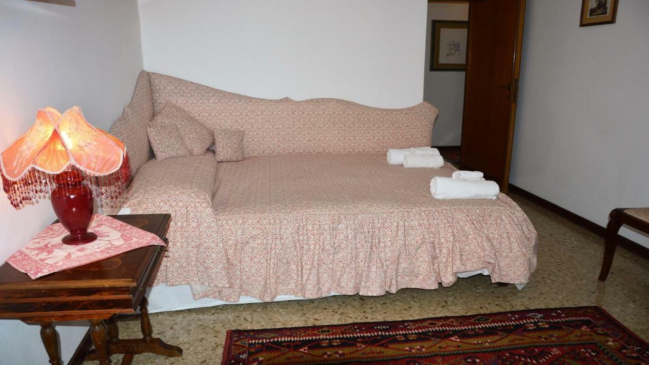 Apartment Ca Lezze Bell'appartamento Nel Cuore Di Venice